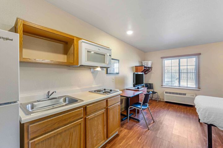 Room 16 of 25