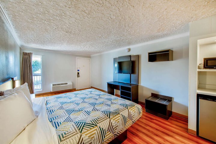 Room 20 of 31