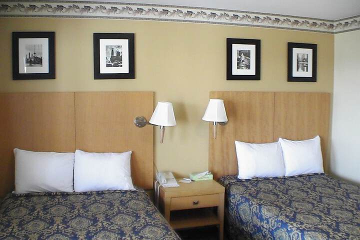 Room 18 of 22