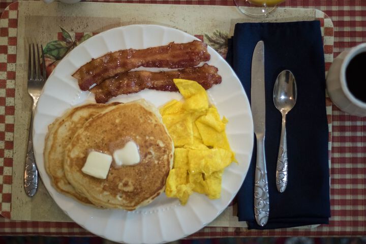 Breakfast/Coffee Service 31 of 53