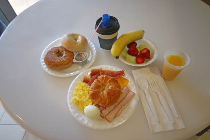Dining 19 of 25