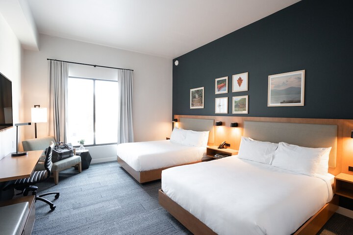 Room 9 of 14