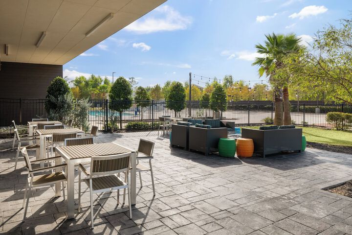 EVEN Hotel Shenandoah - The Woodlands by IHG