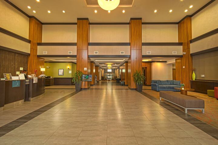 Hotel 5 of 65