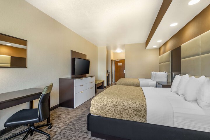 Room 18 of 28