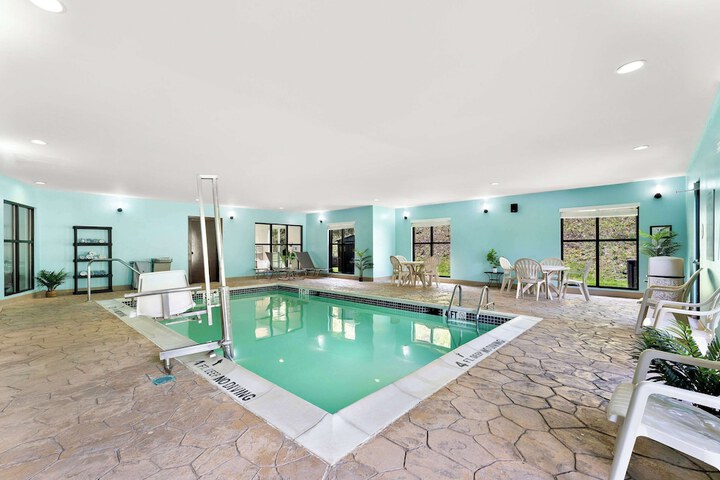 Pool 9 of 60
