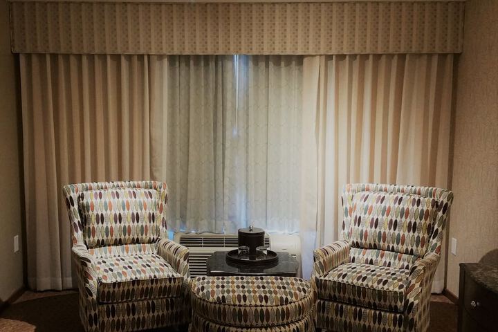 Room 17 of 44