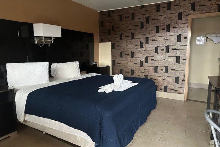 Room 36 of 71