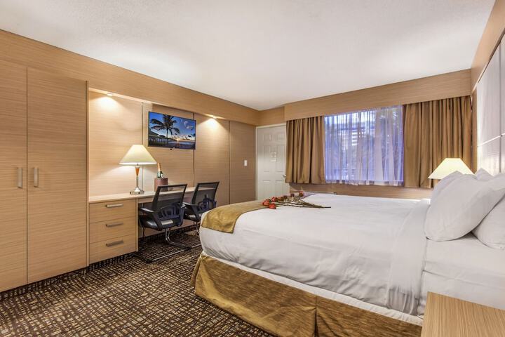 Room 26 of 46