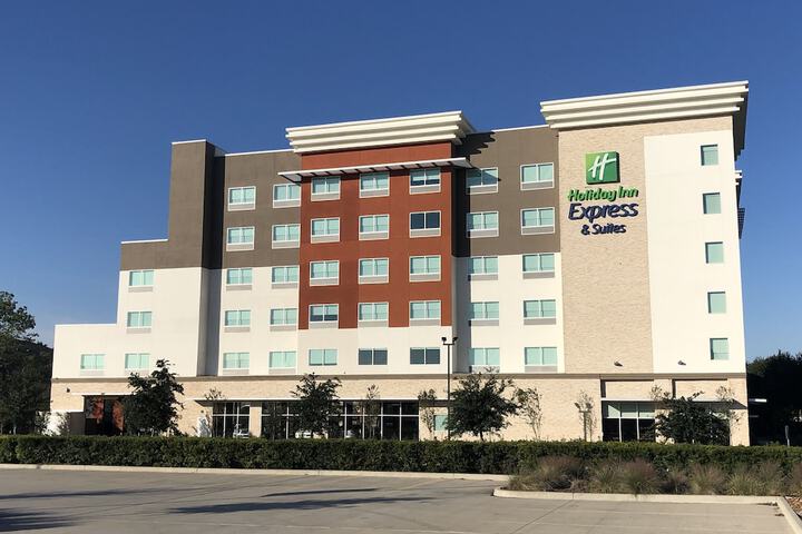 Hotel 9 of 72