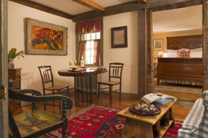 Olde Rhinebeck Inn c. 1745