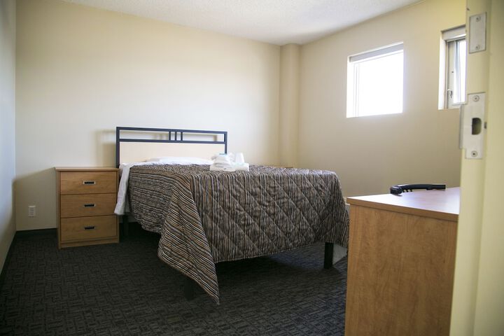 Room 28 of 51
