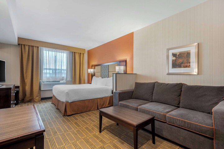 Best Western Plus Chateau Fort St. John