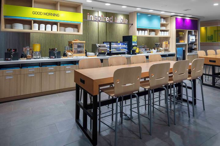 Breakfast/Coffee Service 18 of 23