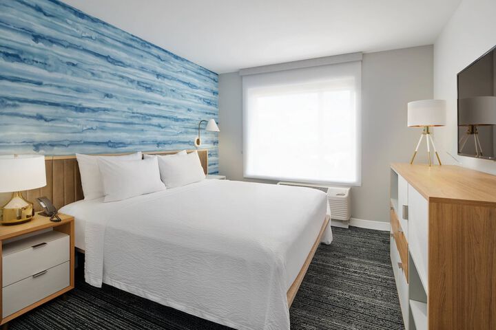 Room 16 of 34