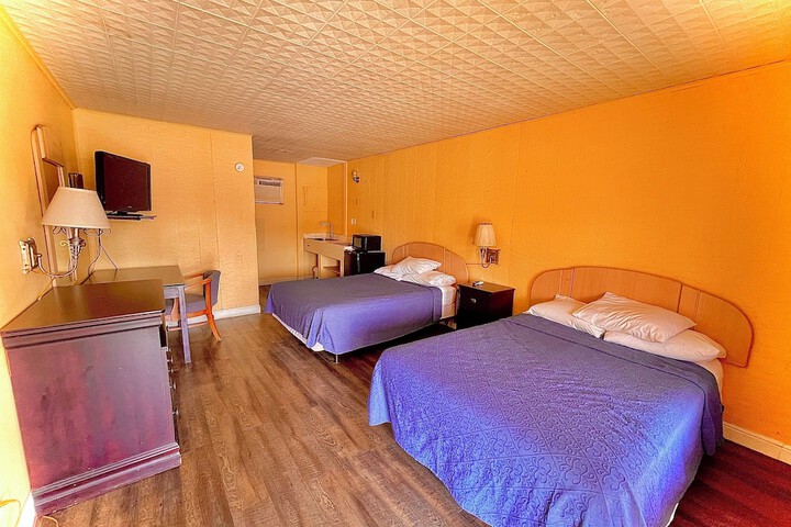 Room 28 of 30