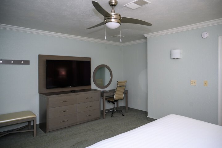 Room 28 of 149