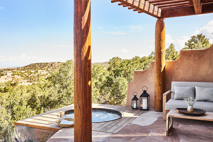 Bishops Lodge Auberge Collection