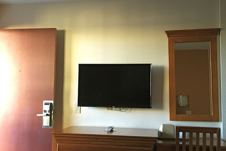 Room 20 of 53