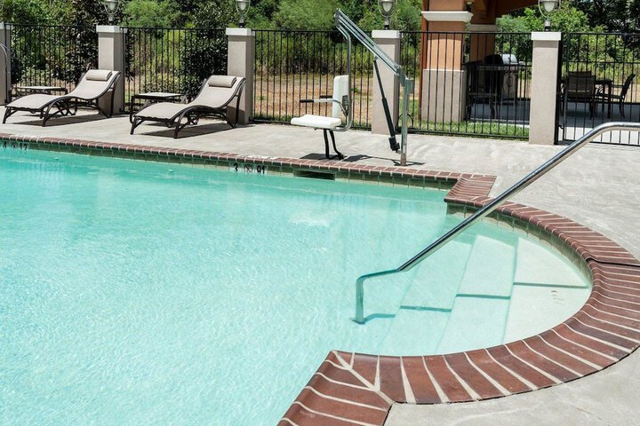 Pool 2 of 34