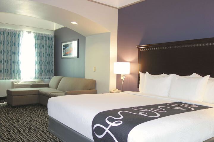 Room 34 of 49
