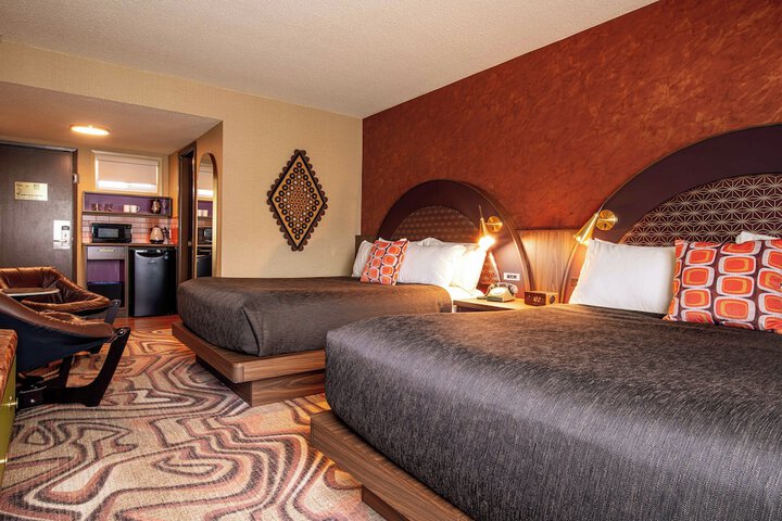 Room 78 of 157