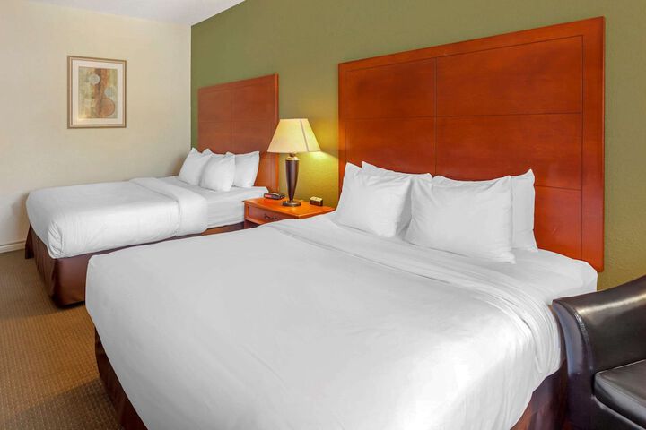 Room 40 of 52