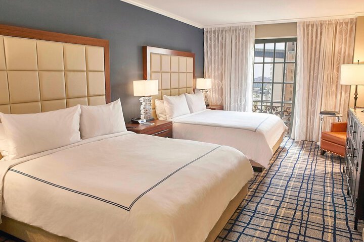 Room 40 of 122