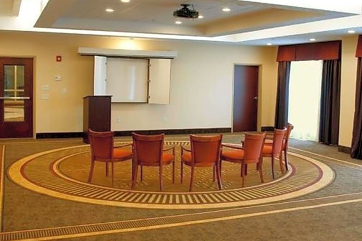Comfort Inn & Suites Kent - University Area