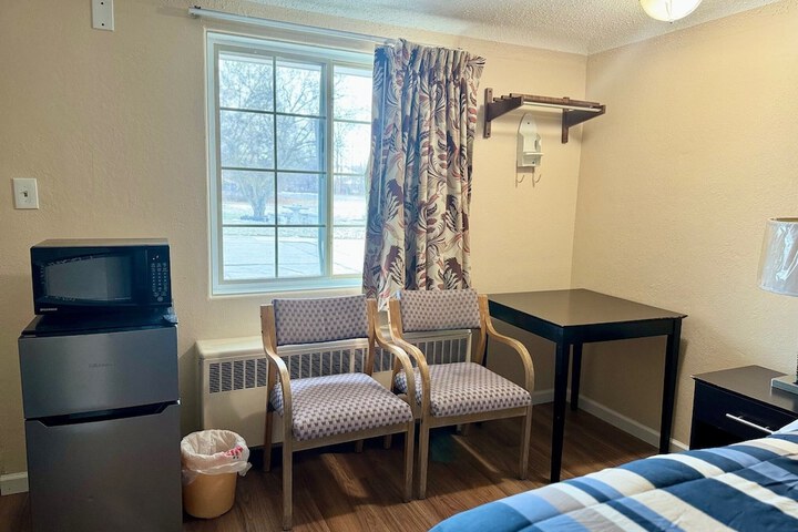 Room 49 of 60