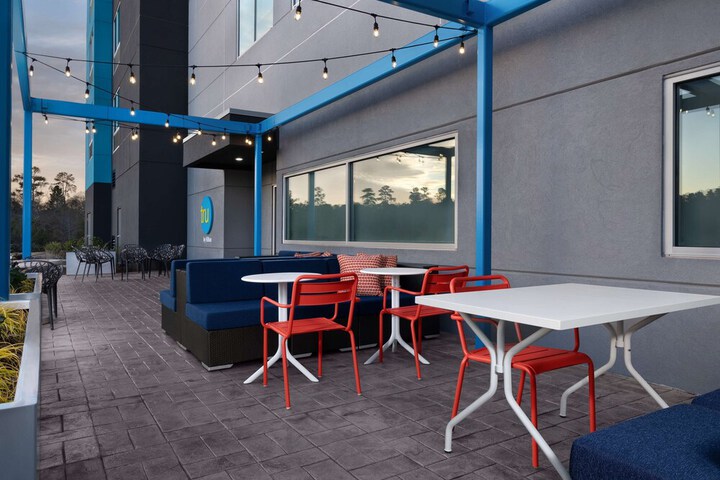 Terrace/Patio 26 of 27