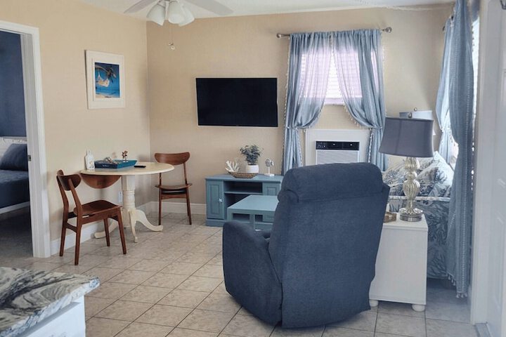 BeachTrail Lodging