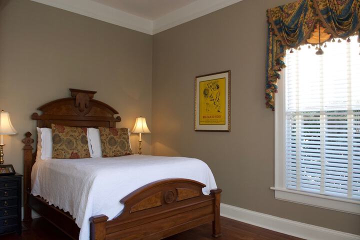 Room 129 of 151