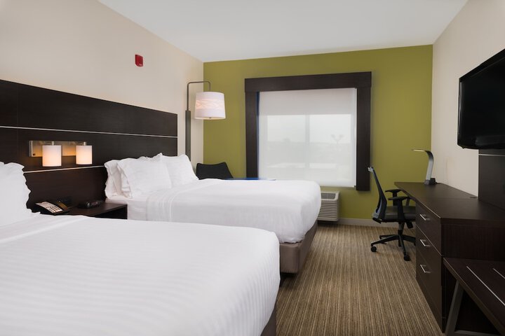 Room 14 of 38