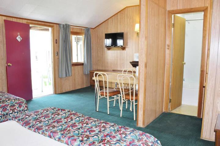 Room 22 of 35