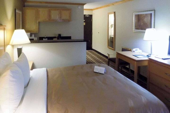 Room 29 of 61
