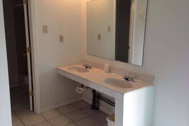 Room 16 of 25