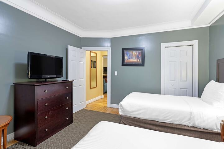 Room 45 of 82