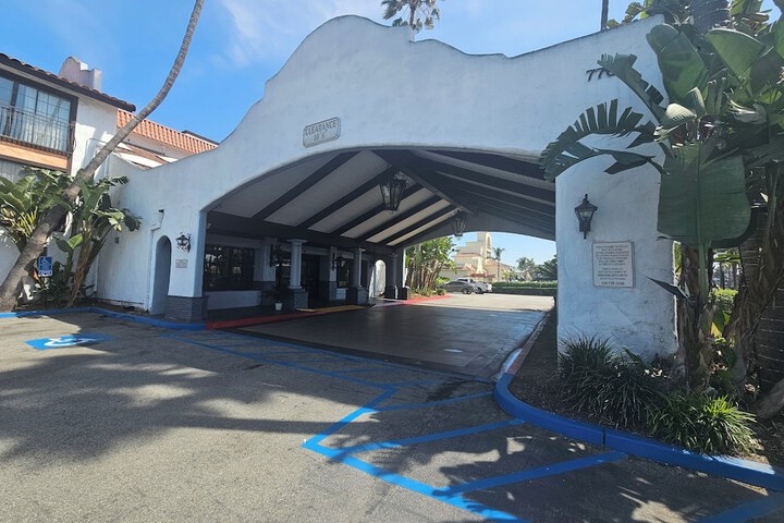 The Buena Park Grand Hotel & Suites