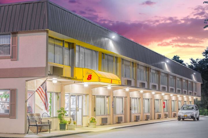 Super 8 by Wyndham Ashland