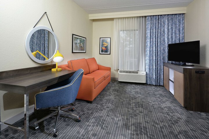 Room 25 of 54