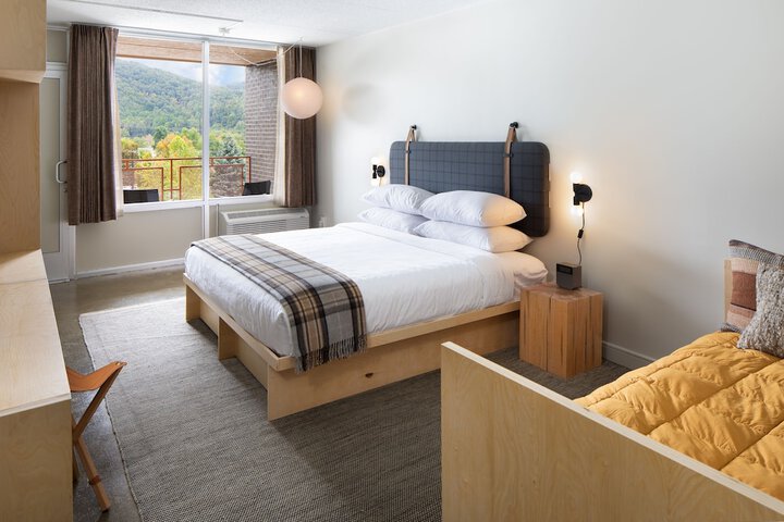 Rhodes Motor Lodge