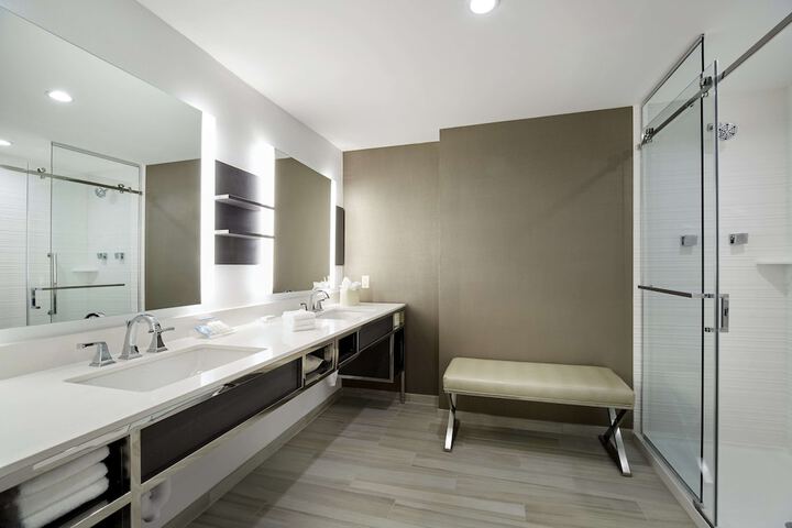 Room 8 of 35