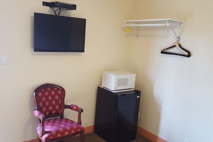 Room 14 of 40