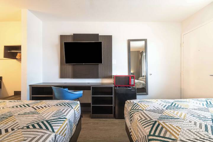 Room 8 of 29