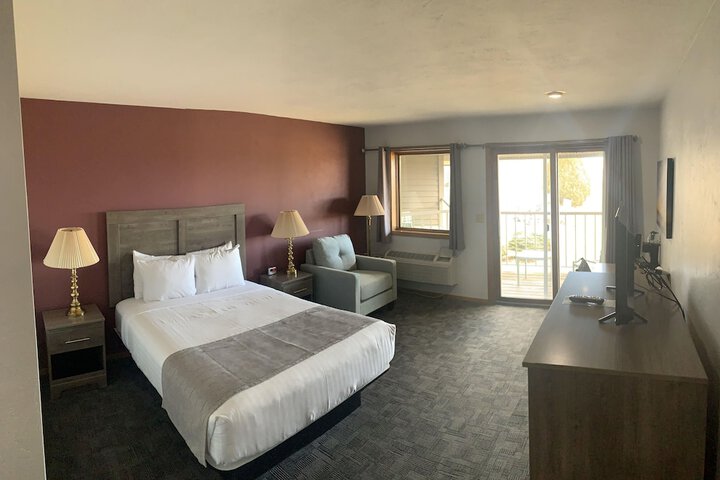Room 11 of 14