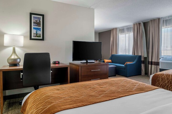 Room 12 of 36