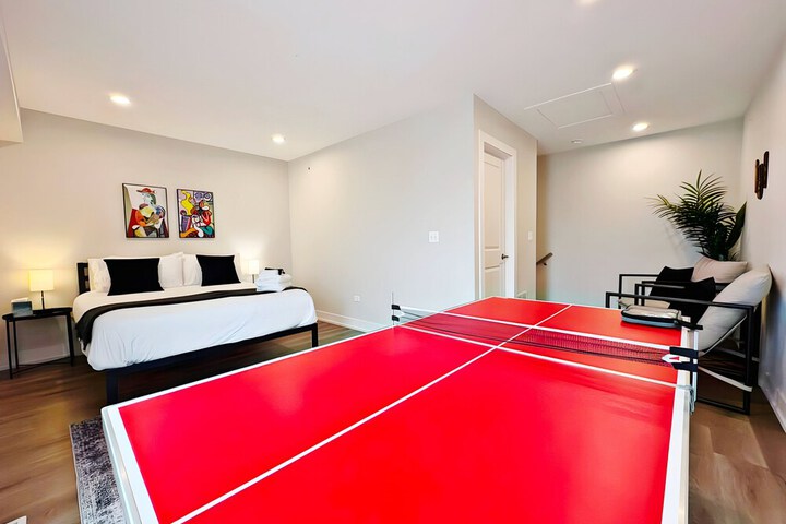4BR Townhouse with Parking - WV rep 3