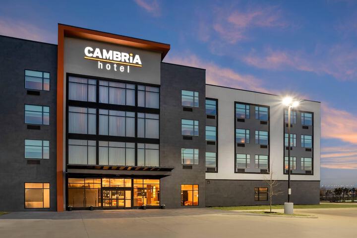 Cambria Hotel Euless - DFW Airport South