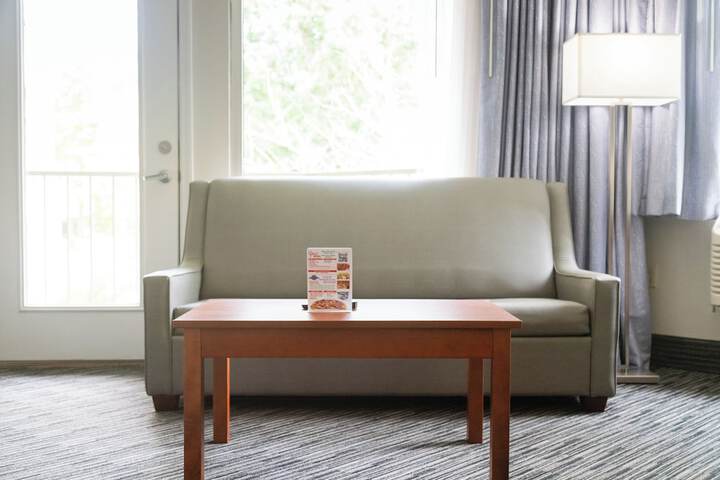 Twin Mountain Inn & Suites